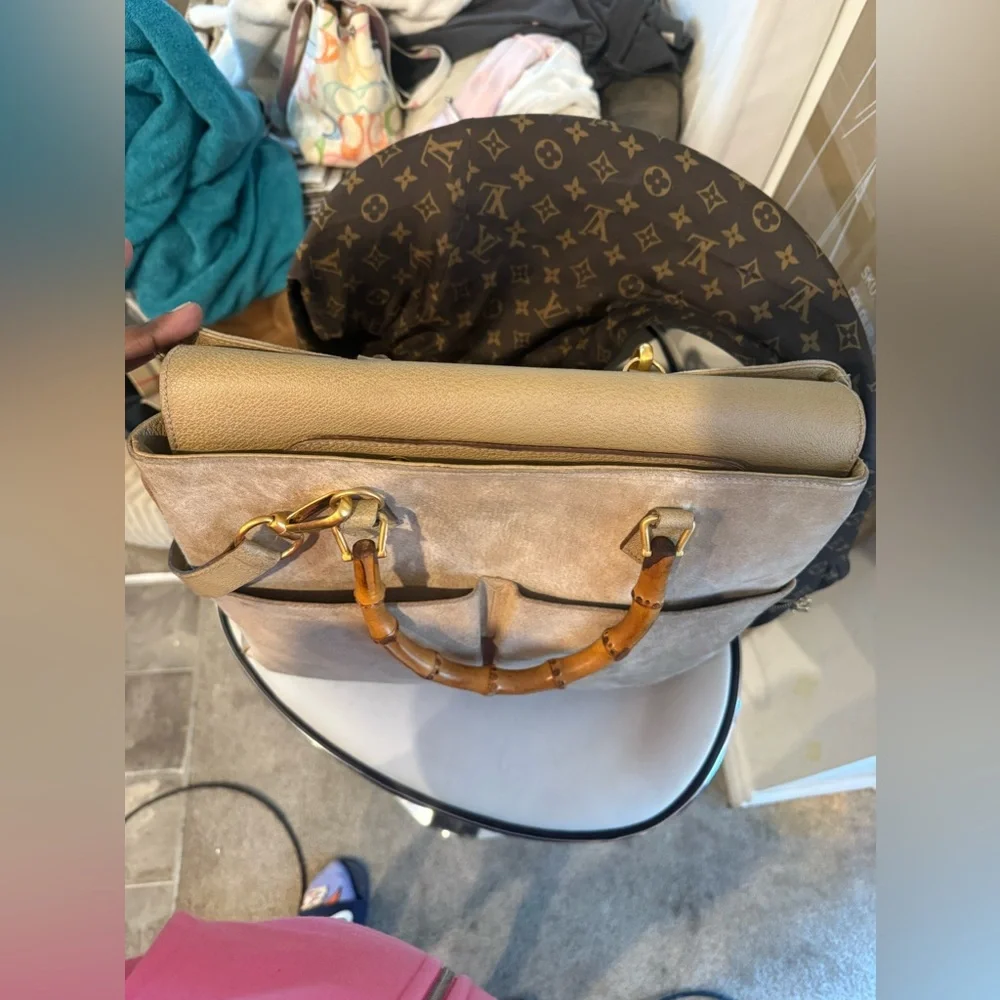 Elegant Tan Handbag with Bamboo Handle Purse As Is Please Look At Pictures Close - Picture 3 of 8